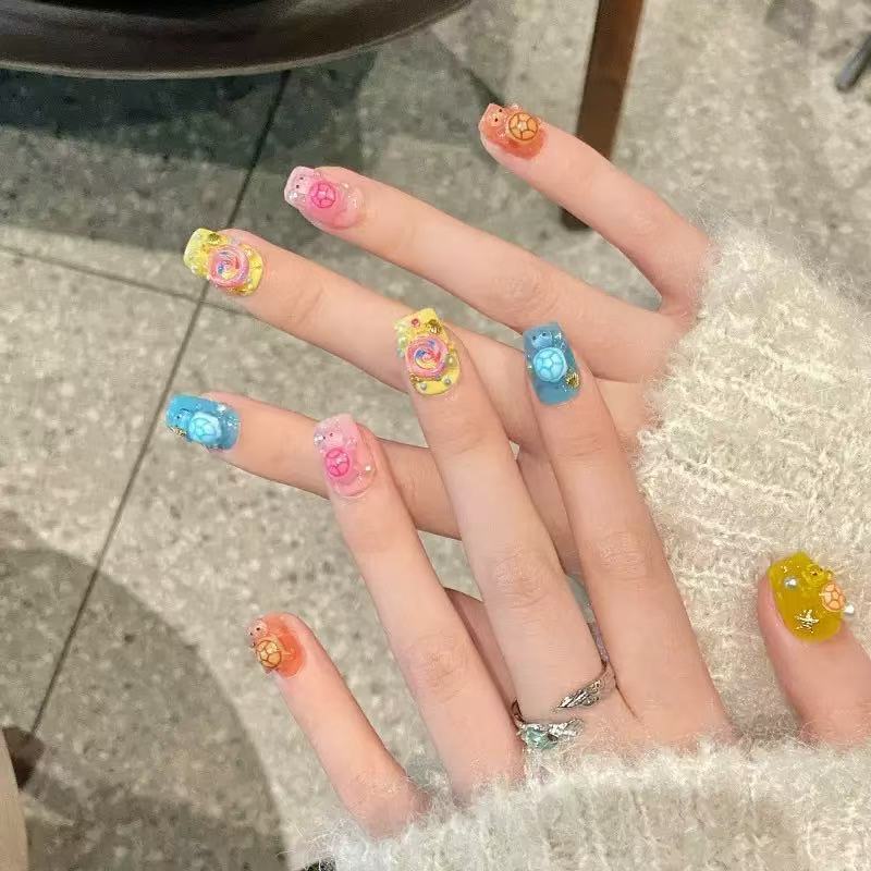 Art Y Craft - 100 mini-breloques en résine colorées en