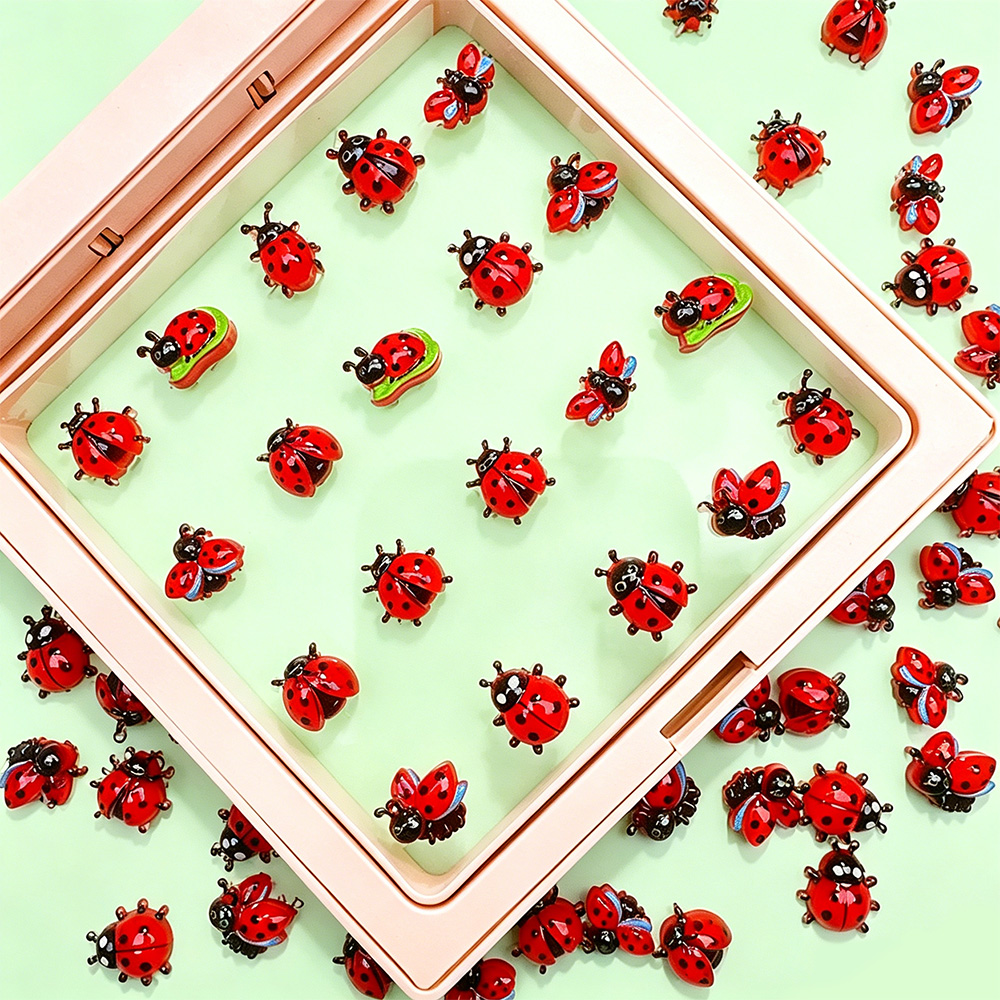 50 Pièces Breloques 3D en Rési - Art Craft Ladybug avis et prix